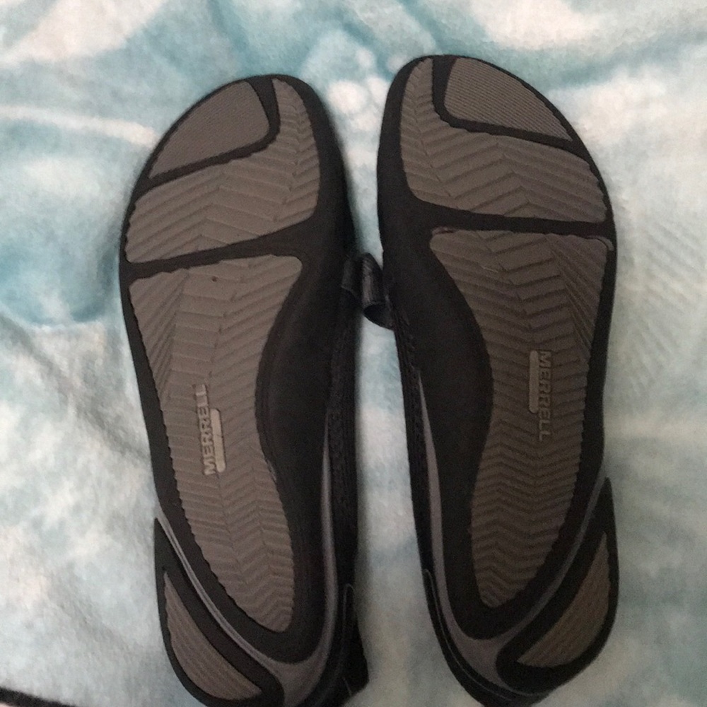 Shoes - Picture 2 of 2